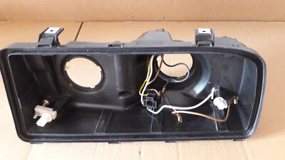 VW Corrado Scheinwerfer Gehäuse links head lights  - Bild 1 von 3
