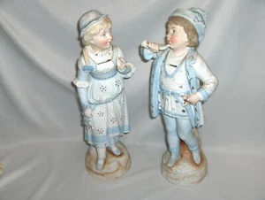 Estatuillas antiguas alemanas de porcelana bisque niño y niña en azul siglo 1800 #4813 RARAS - Imagen 1 de 12