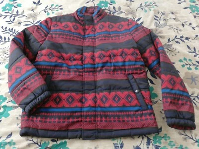 Nueva chaqueta acolchada geométrica American Rag para hombre talla mediana Foto 1 de 4