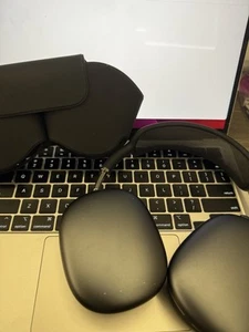 Apple AirPod Max Headphones Black - Picture 1 of 7