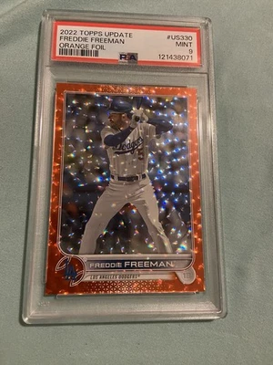 2022 Topps Update Series - Freddie Freeman #US330 Orange Foil /299 - Image 1 of 2