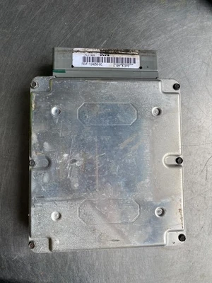 Компьютерный модуль управления двигателем ECM F6VF-12A650-BC от 1996 Lincoln Town Car 4.6 - Изображение 1 из 2