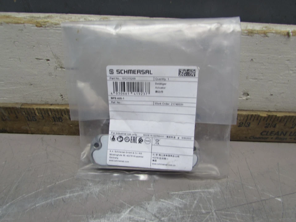 101215268 Schmersal Actuator and sensor on a mounting level