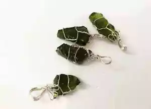 Natural Green Czech Moldavite Meteorite Necklace Pendant Chakra Healing 1-2 GM - Picture 1 of 6