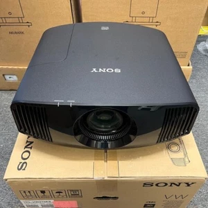 Projektor 4K SONY VPL-VW270ES (czarny) - Zdjęcie 1 z 6