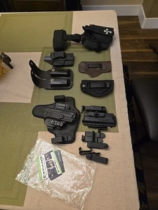 Alien Gear Cloak Holster With Accessories And Other Holsters Etc.. Lot - Picture 1 of 10