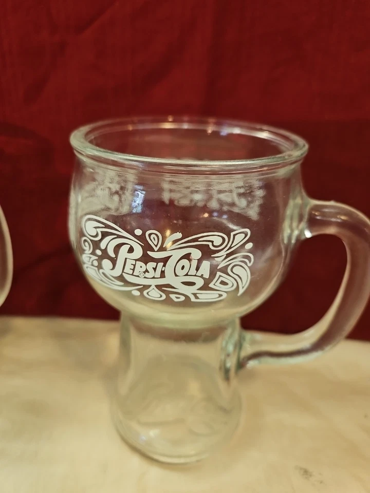 Juego de 6 vasos de vidrio Pepsicola vintage con mango con emblema blanco en relieve Foto 1 de 3