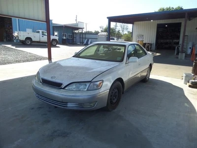 Módulo de control electrónico ECM del motor por guantera compatible con 99 LEXUS ES300  Foto 1 de 4