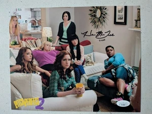 Hana Mae Lee Signed 8x10 PHOTO Pitch Perfect Lilly Autograph JSA COA A - Picture 1 of 2