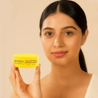 Jovees Broad Spectrum Sunscreen Powder with SPF 30 for all skin types 50 g - Image 1 of 4