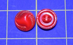 3993 1 Vintage Tschechisches Glas Rot Rund Knopf, Gold Glanz Paisley Designs - Bild 1 von 1