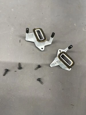 1967 FORD GALAXIE Instrument Panel Turn Signal GAUGE DASH LIGHT HOUSING LENS ‘67 - Image 1 of 2