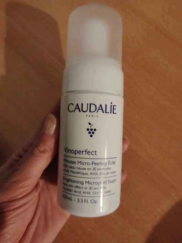 Caudalie Mousse visage micro-peeling éclat Vinoperfect - Photo 1/2