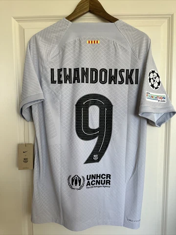 Lewandowski #9 Mens LARGE Nike MATCH Player Third Grey Jersey Champions League Cover