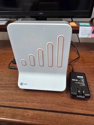 Torre amplificadora de señal de teléfono celular inalámbrico Cisco AT&T 3G Microcell DPH151-AT Foto 1 de 4