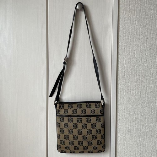 Borsa anagramma LOEWE 13