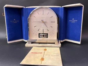 Zz Jaeger LeCoultre ATMOS Borne, Kaliber 526 - mit Box, revidiert und vernickelt - Bild 1 von 17