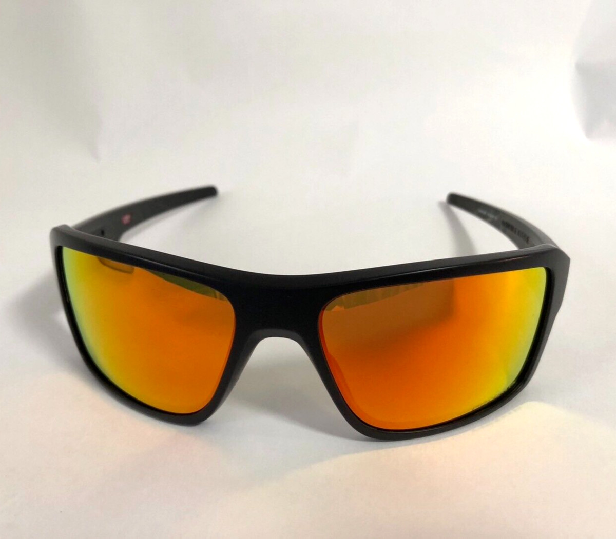 Preços baixos em Óculos de Sol Oakley Double Edge para Preços baixos em Óculos de Sol Oakley Double Edge para