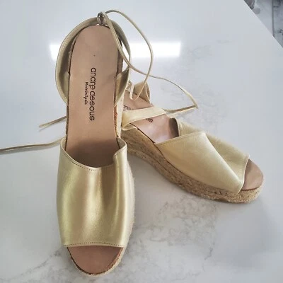 Alpargata Andre Assous Oro Tobillo Plataforma Hecho en España Talla 9.5 Foto 1 de 4