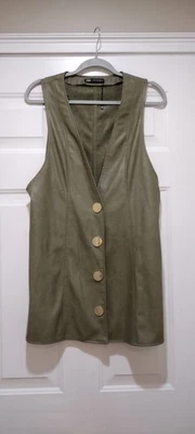 Nuevo sin etiquetas Vestido Zara Verde Imitación Cuero Dorado Vestido a Presión/Túnica Talla Mediana Foto 1 de 4