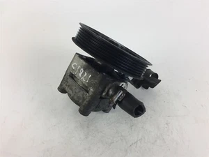 C1821 VOLVO POWER STEERING PUMP 30741789 - Picture 1 of 4