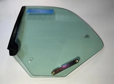 Cuarto de cristal trasero SAAB 9-3 1995-2003 CONVERTIBLE LADO CONDUCTOR usado Foto 1 de 2