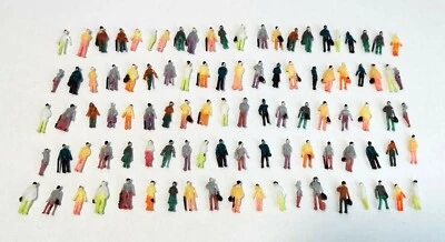 100x Reisende Figuren Spur N 1:160 BEMALT Modellbahn stehende Passagiere NEU - Bild 1 von 4