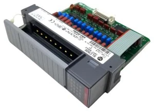 Allen-Bradley 1746-IA16 SLC500 Eingangsmodul Ser C 85-132VAC 50-60Hz (5 Stück) - Bild 1 von 2