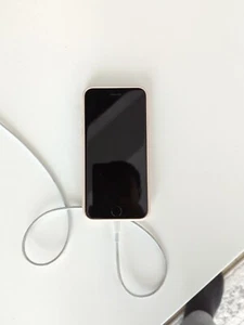 Apple iPhone 8 Plus - 64 Go - Gris Sidéral (Désimlocké) A1897 (GSM) (CA) - Photo 1 sur 1