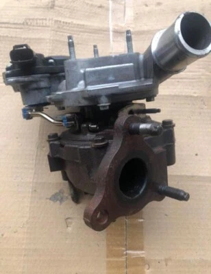 Garrett turbocompresor turbo actuador Toyota Yaris Auris Corolla 2009-2015 1.4 D4D Foto 1 de 4