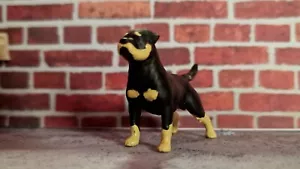1/24 Hund Rottweiler Diorama Figur - Bild 1 von 6