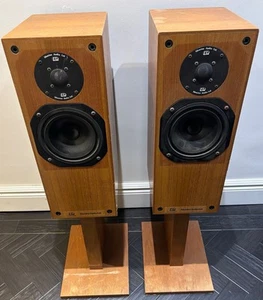 Monitor Audio Rare Vintage Wooden stand R652 speaker set - Picture 1 of 6