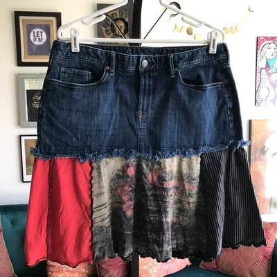 EDDIE BAUER Talla 12 Azul Elastizado Denim ÚNICO EN SU CLASE Artesanal Pieced Jersey Falda Artística Foto 1 de 4