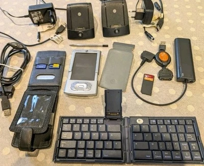 Palm Tungsten T3 + WiFi card + keyboard  + case +  accessories bundle - Image 1 of 4