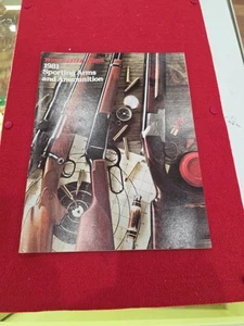 Folleto de catálogo de armas de fuego Winchester 1981 de colección - Imagen 1 de 2