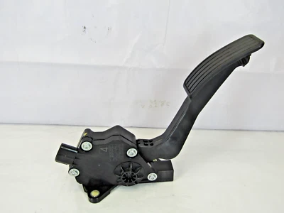 Conjunto de pedal acelerador Subaru Legacy y Outback 2010-2014 36010AG140 OEM Foto 1 de 4