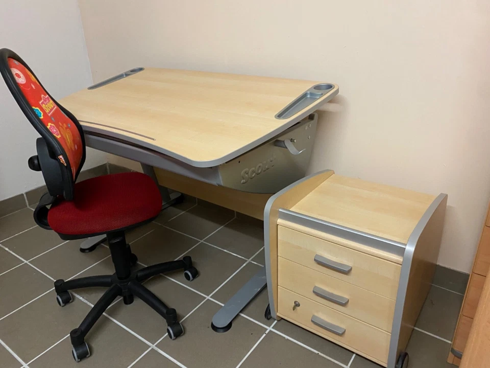 Scout Kinderschreibtisch mit Stuhl und Rollcontainer - Bild 1 von 3