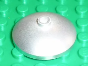 Lego MetallicSilver Round Dish ref 43898 / Set 10220 10232 45570 70007 70914 ... - Imagen 1 de 1