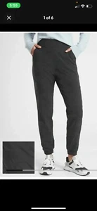 Pantaloni da jogging mimetici foderati ATHLETA Brooklyn neri taglia 4 #985549 prezzo al pubblico consigliato $109 - Foto 1 di 14
