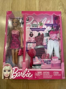 Muñeca Barbie y Moda Juego de Regalo Rubia V8558 NUEVO EN CAJA - Imagen 1 de 6
