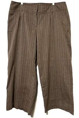 Venezia Striped Wide Leg Gaucho Pants Sz 22 Brown High Waist Stretch 3 Button - Image 1 of 4