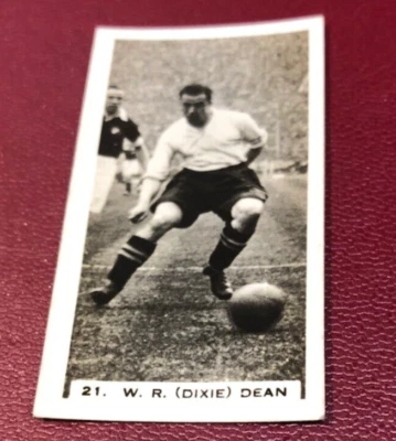 PATTREIOUEX FOOTBALLERS IN ACTION SET 78 DIXIE DEAN HUGHIE GALLAHER M BUSBY 1934 - Image 1 of 4