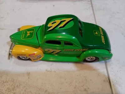 Ford Chad Little #97 años 40 Foto 1 de 4