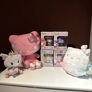 Hello Kitty Bundle Inc 50 Aniversario y Edición Especial Diamante Funko y Edición Especial Diversión - Imagen 1 de 12