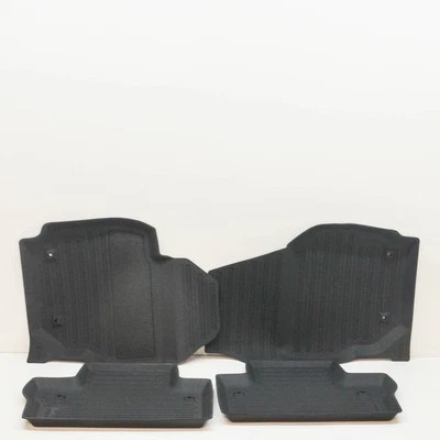 VOLVO V70 MK3 All Weather Rubber Floor Mats Set LHD 32357489 NEW GENUINE - Image 1 of 4