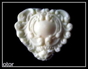 Roman Heart -  Push Silicone Mold-Cake Decoating Cookie Crafts Clay Resin Filigr - Picture 1 of 2