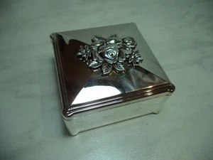 COFANETTO PORTA GIOIE IN SILVER PLATED NEW - Picture 1 of 1