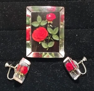 Vintage SET Reversed Carved LUCITE RED ROSE BROOCH Pin & Screw Back EARRINGS - Picture 1 of 7
