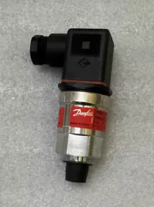 NEW DANFOSS MBS 3100 PRESSURE TRANSMITTER - Picture 1 of 8