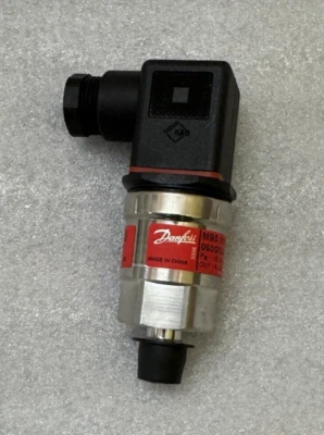 DANFOSS  MBS 3100 PRESSURE TRANSMITTER - NEW - Image 1 of 4